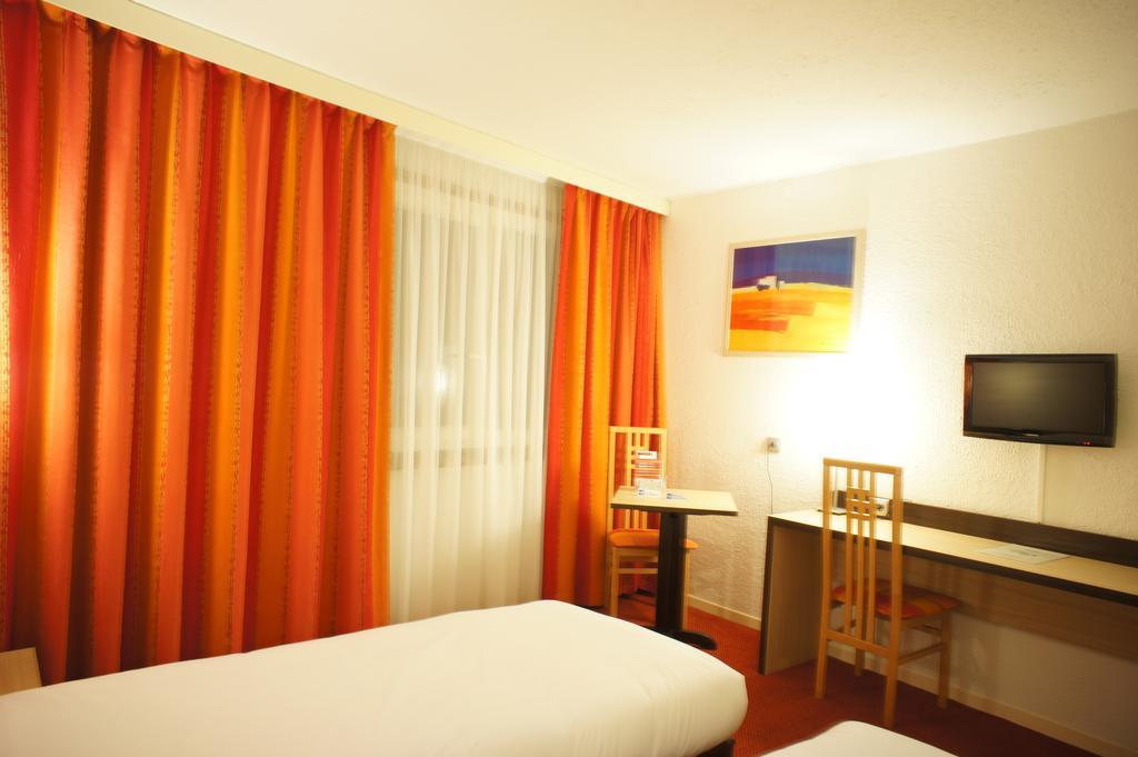 Inter-Hotel La Closerie Beaune Beaune  Ruang foto