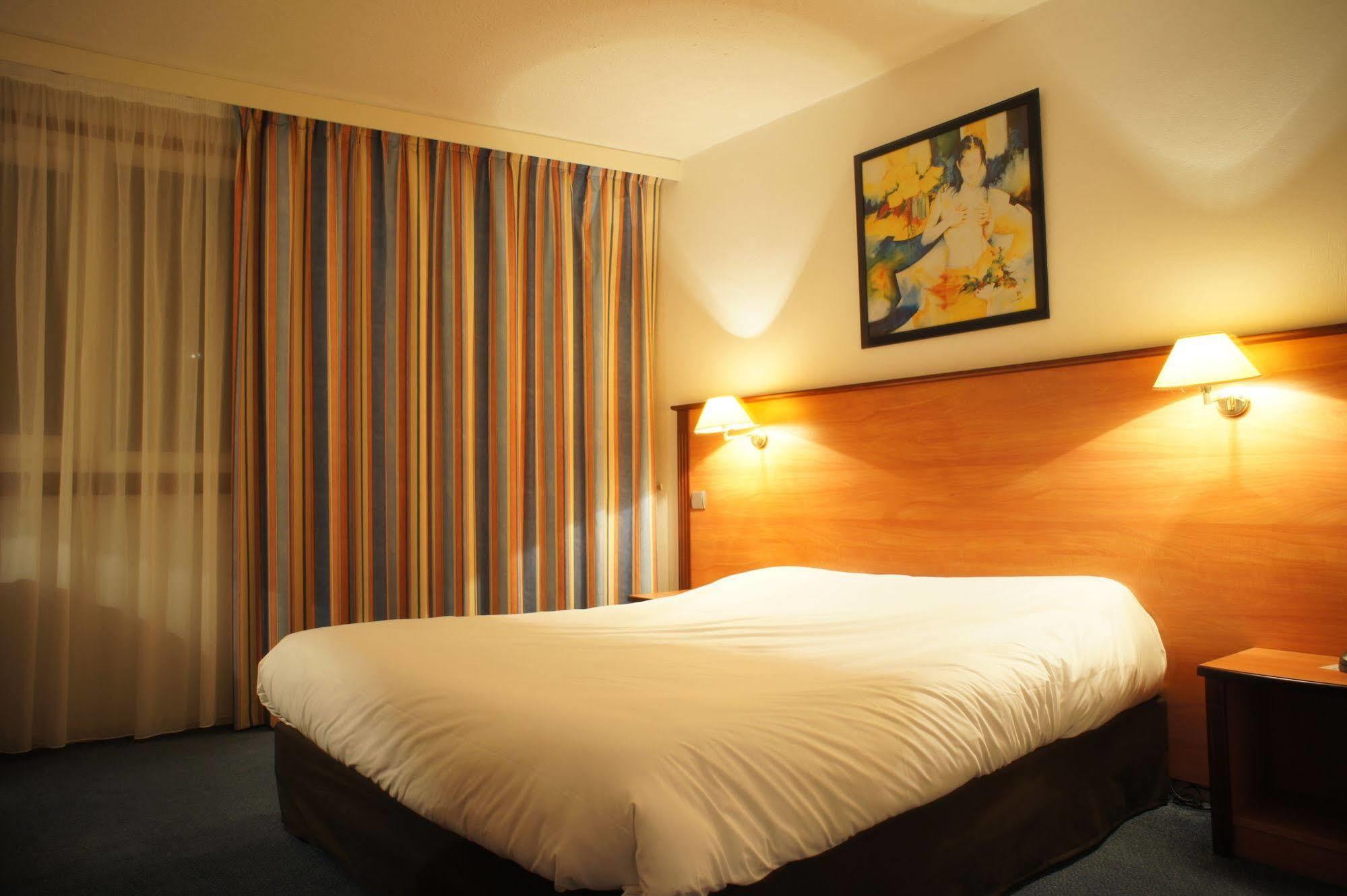Inter-Hotel La Closerie Beaune Beaune  Bagian luar foto